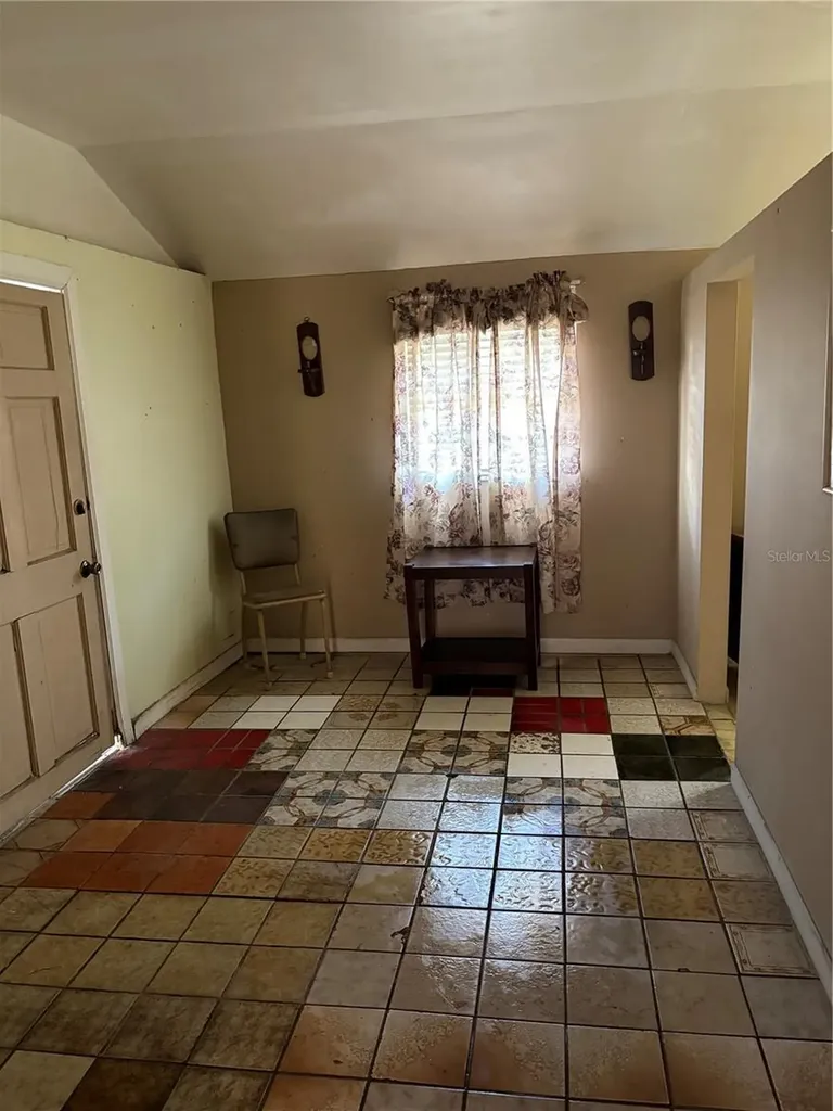 2405 Corrine Street Tampa FL 33605
