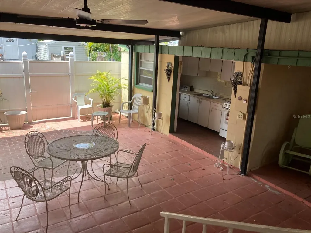 2405 Corrine Street Tampa FL 33605