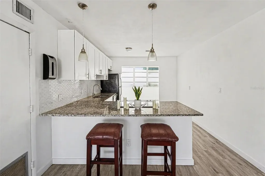 4061 55th Way N Kenneth City FL 33709