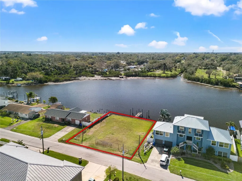 8603 Magnolia Street Gibsonton FL 33534