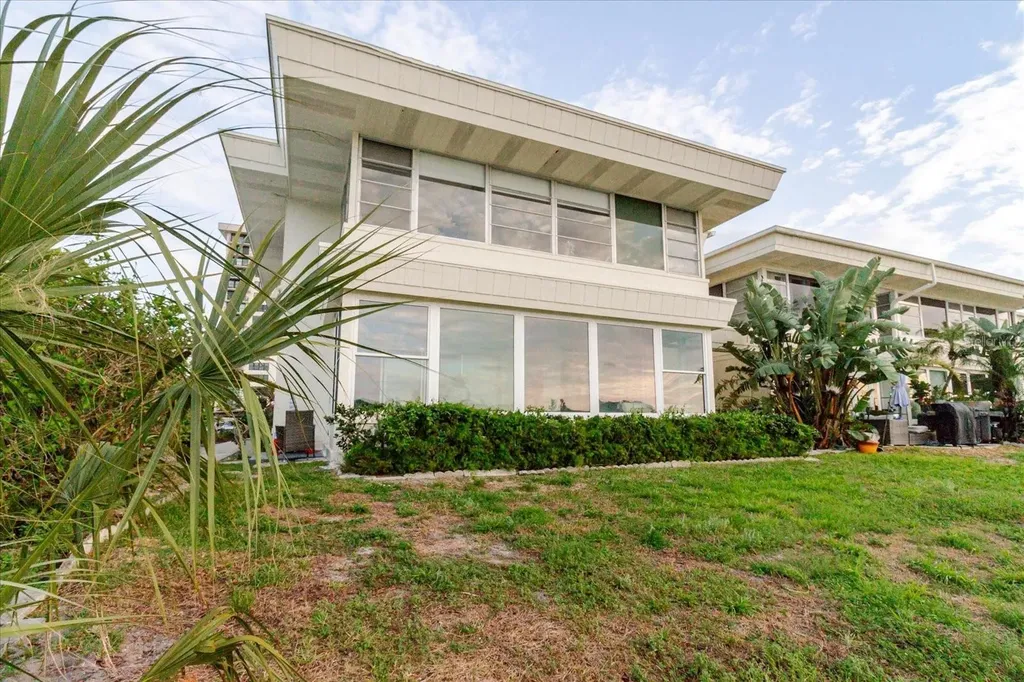 270 Skiff Point Clearwater Beach FL 33767