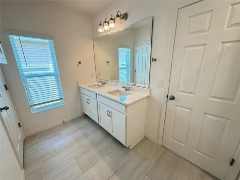 4209 Deleon Street Haines City FL 33844
