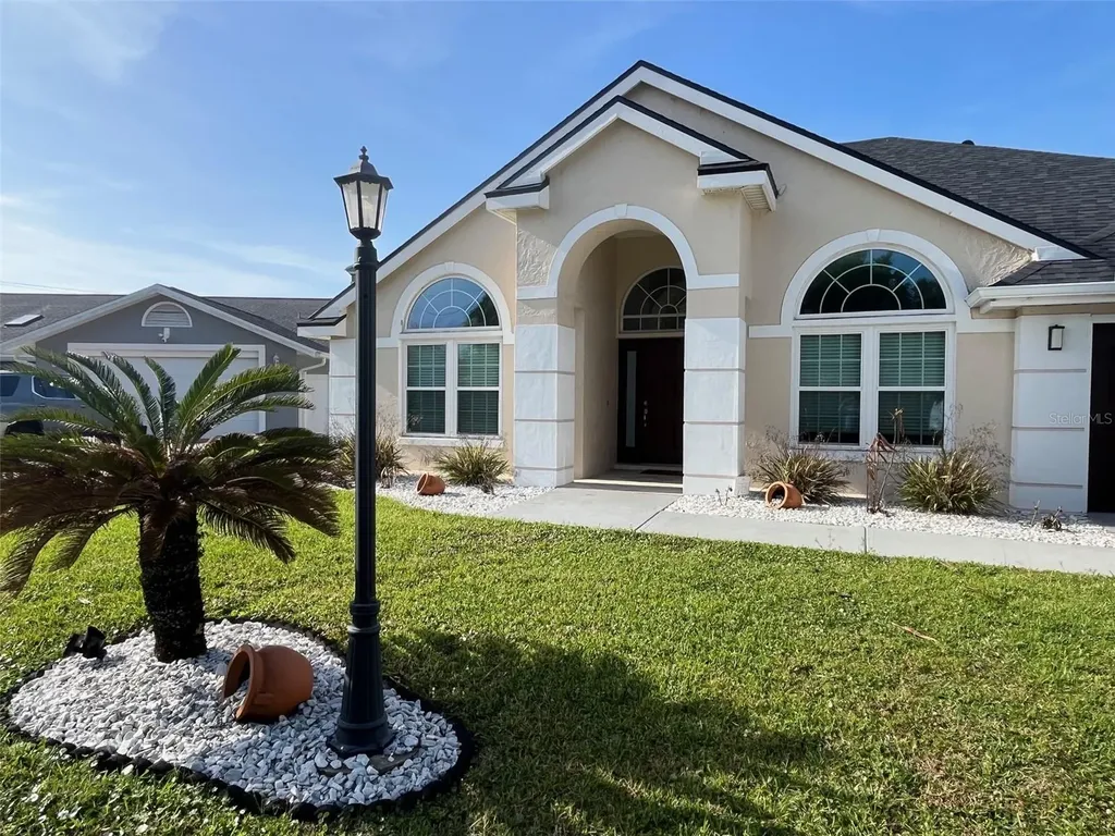 9 Central Place Palm Coast FL 32137