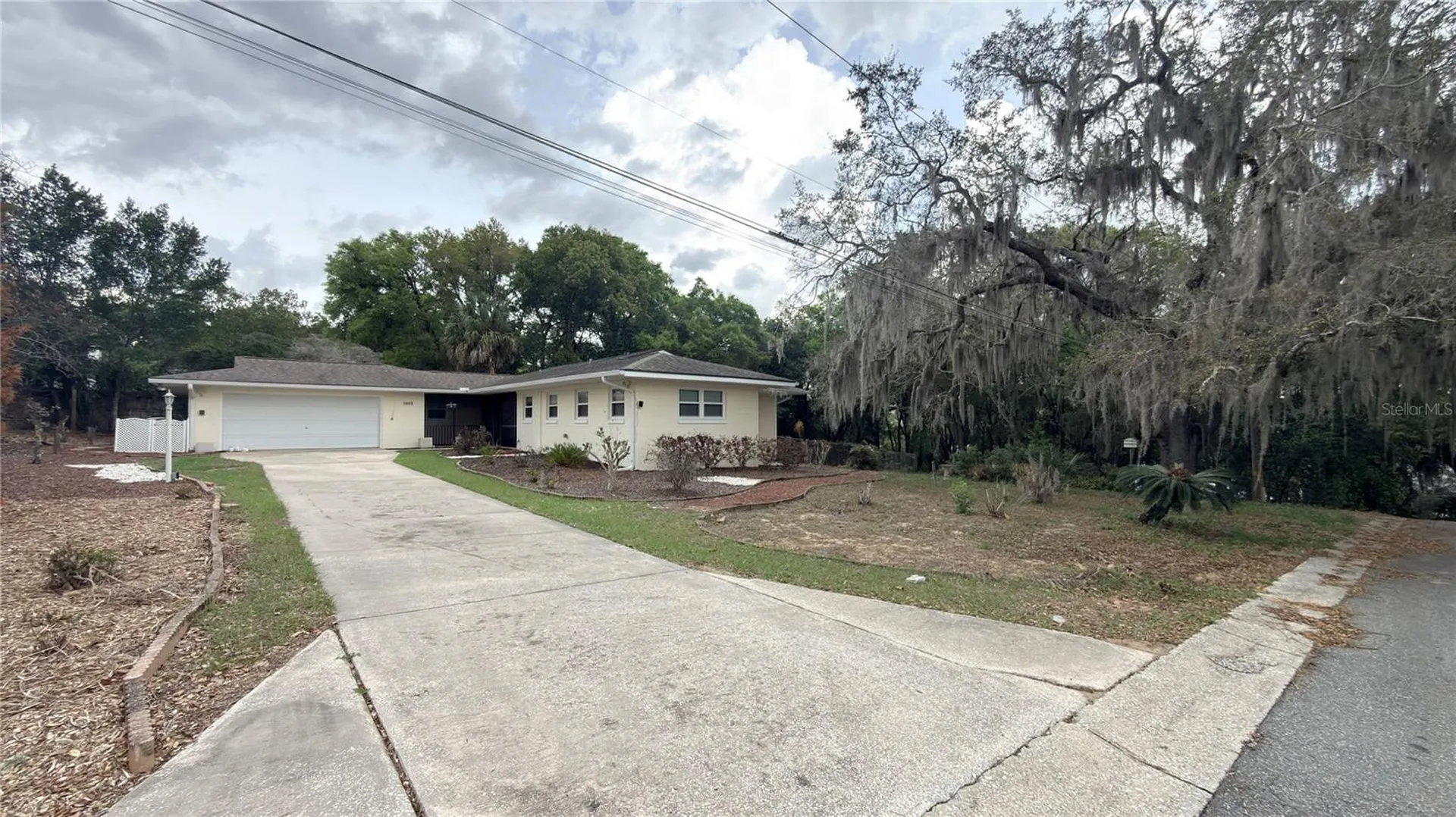 1603 Lake Nettie Court Eustis FL 32726