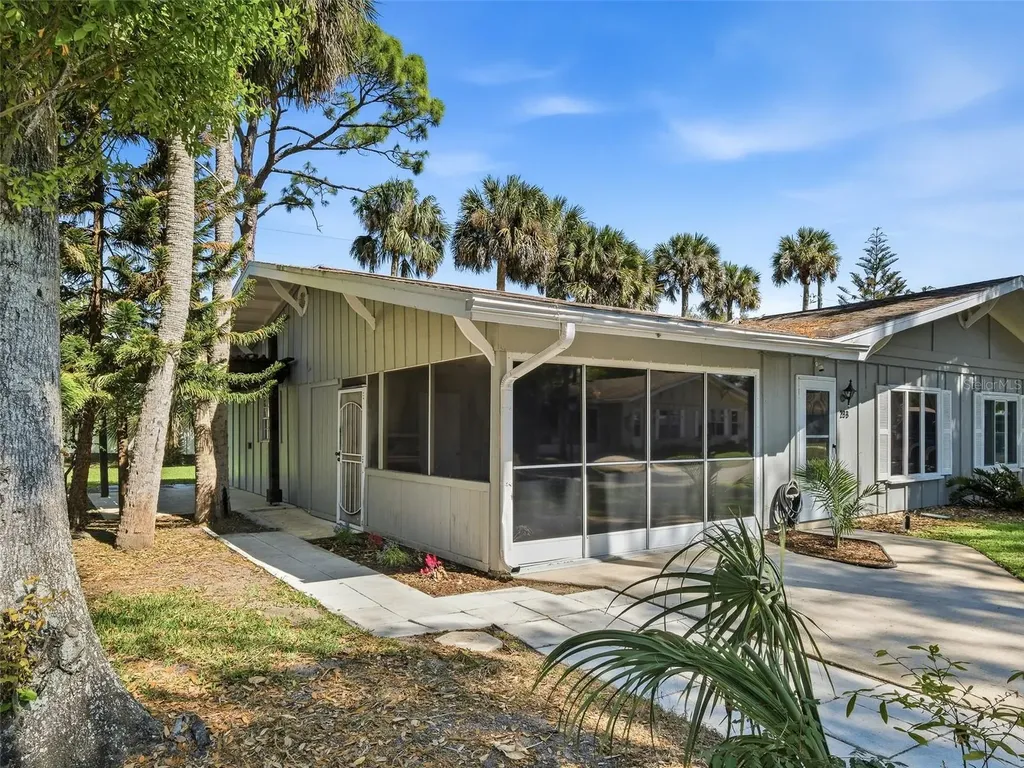 28 Country Club Drive New Smyrna Beach FL 32168