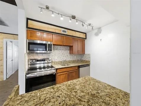 28 Country Club Drive New Smyrna Beach FL 32168