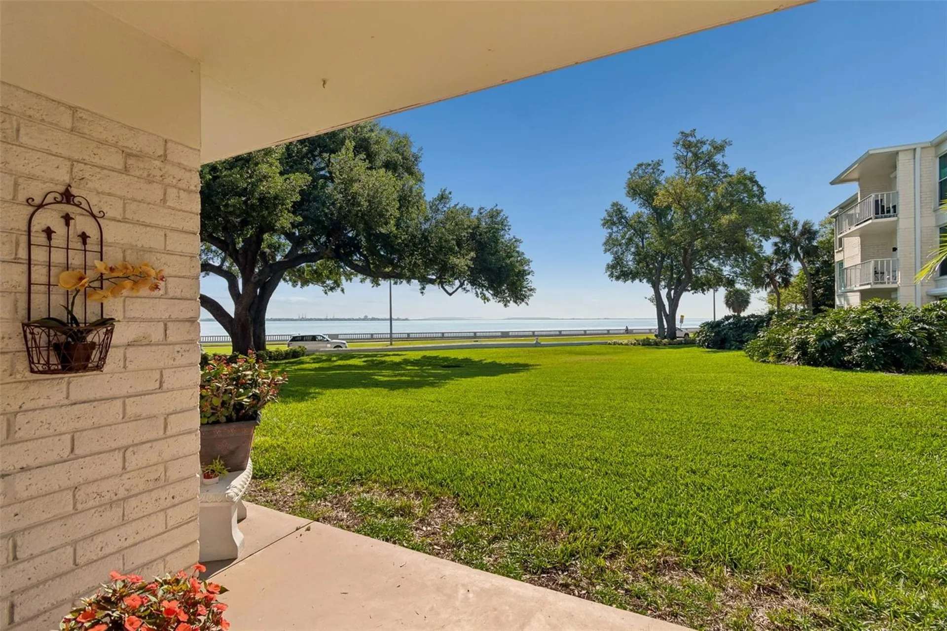 3325 Bayshore Boulevard Tampa FL 33629