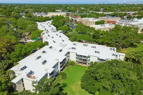 3325 Bayshore Boulevard Tampa FL 33629