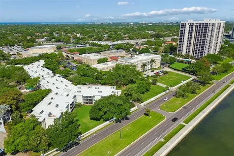 3325 Bayshore Boulevard Tampa FL 33629