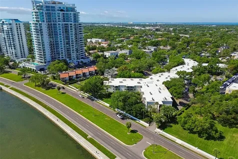 3325 Bayshore Boulevard Tampa FL 33629