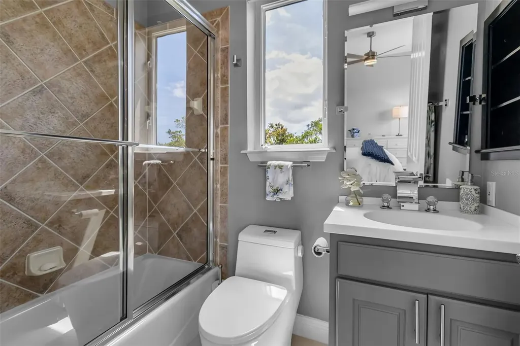 1915 Harbour Links Circle Longboat Key FL 34228