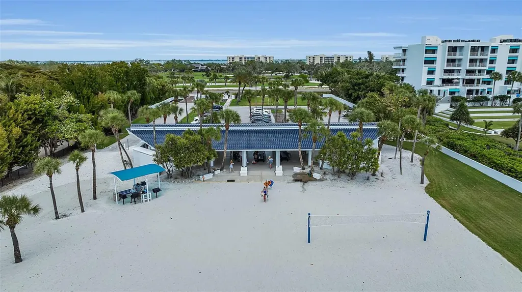 1915 Harbour Links Circle Longboat Key FL 34228