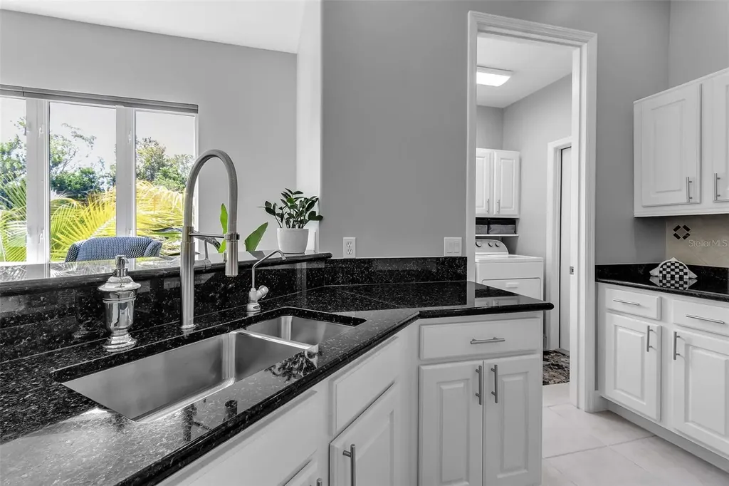 1915 Harbour Links Circle Longboat Key FL 34228