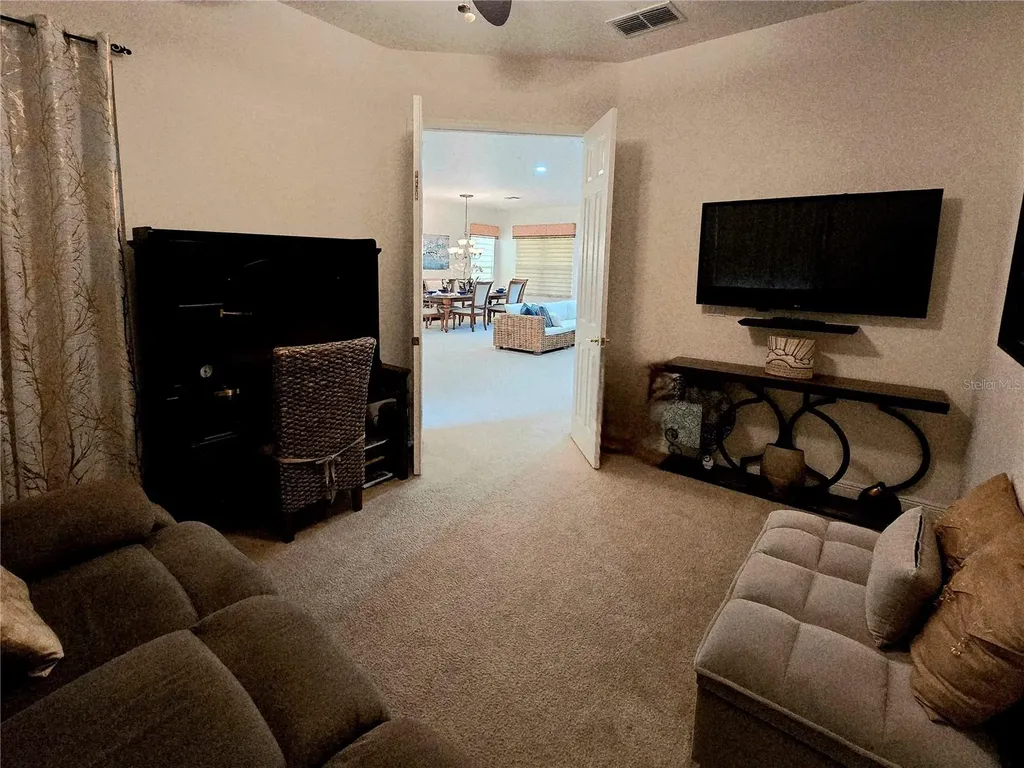 280 Indian Wells Avenue Kissimmee FL 34759