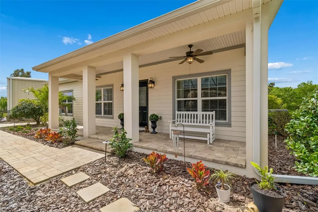 8603 Alafia Hills Lithia FL 33547