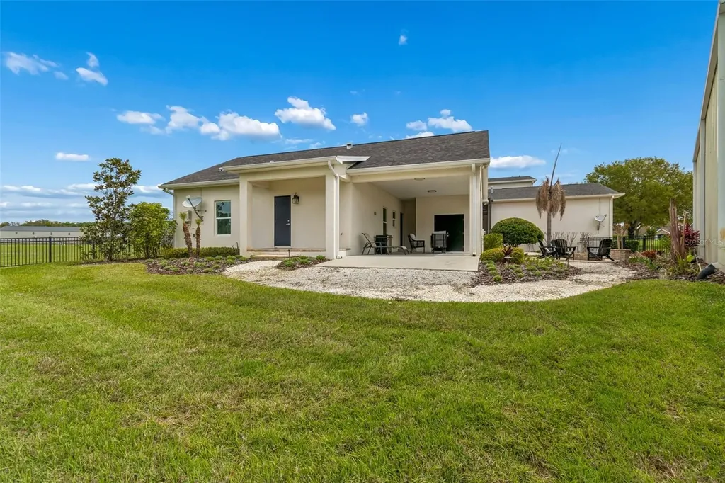 8603 Alafia Hills Lithia FL 33547
