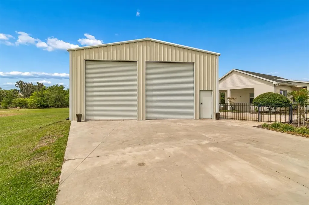 8603 Alafia Hills Lithia FL 33547