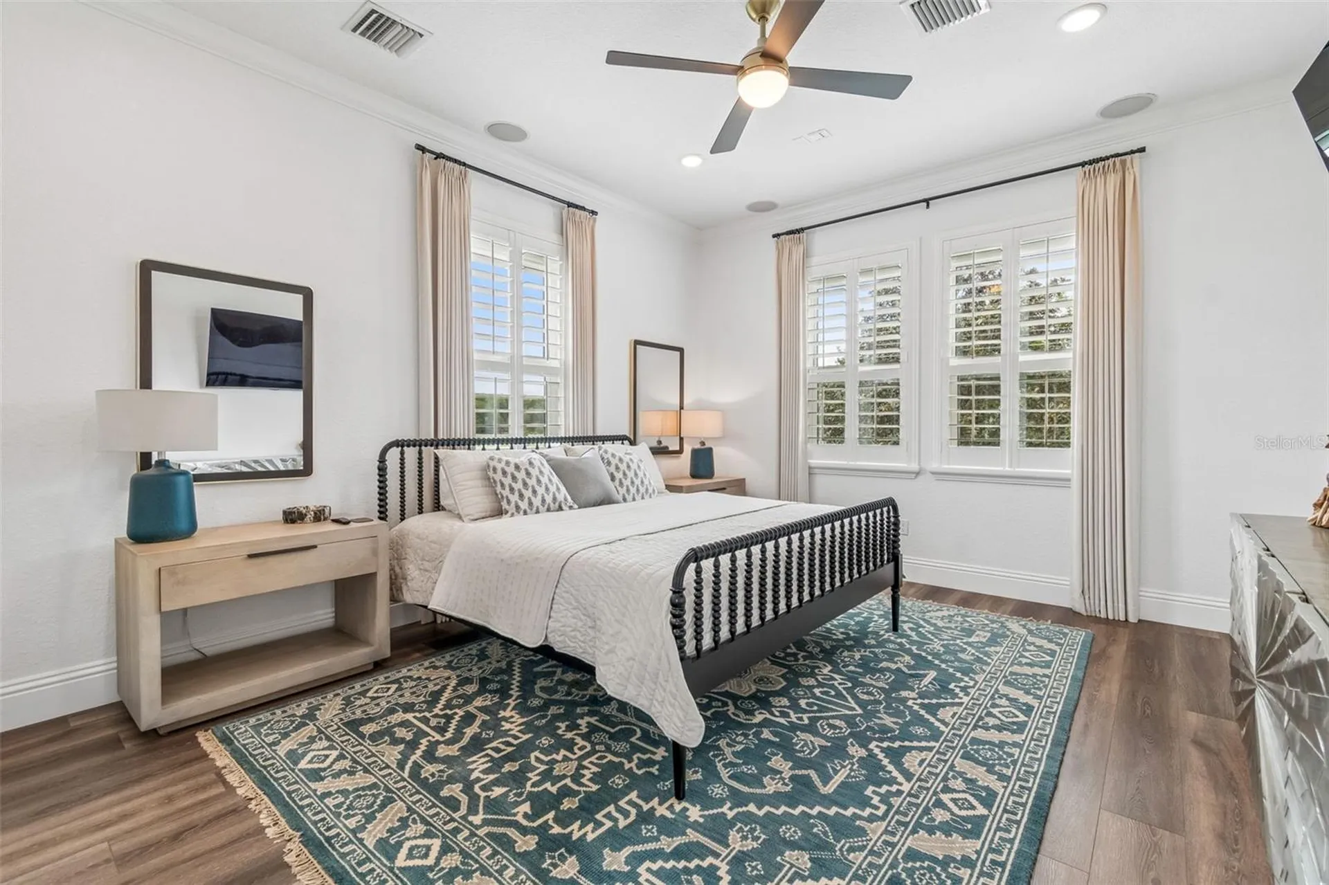 8603 Alafia Hills Lithia FL 33547