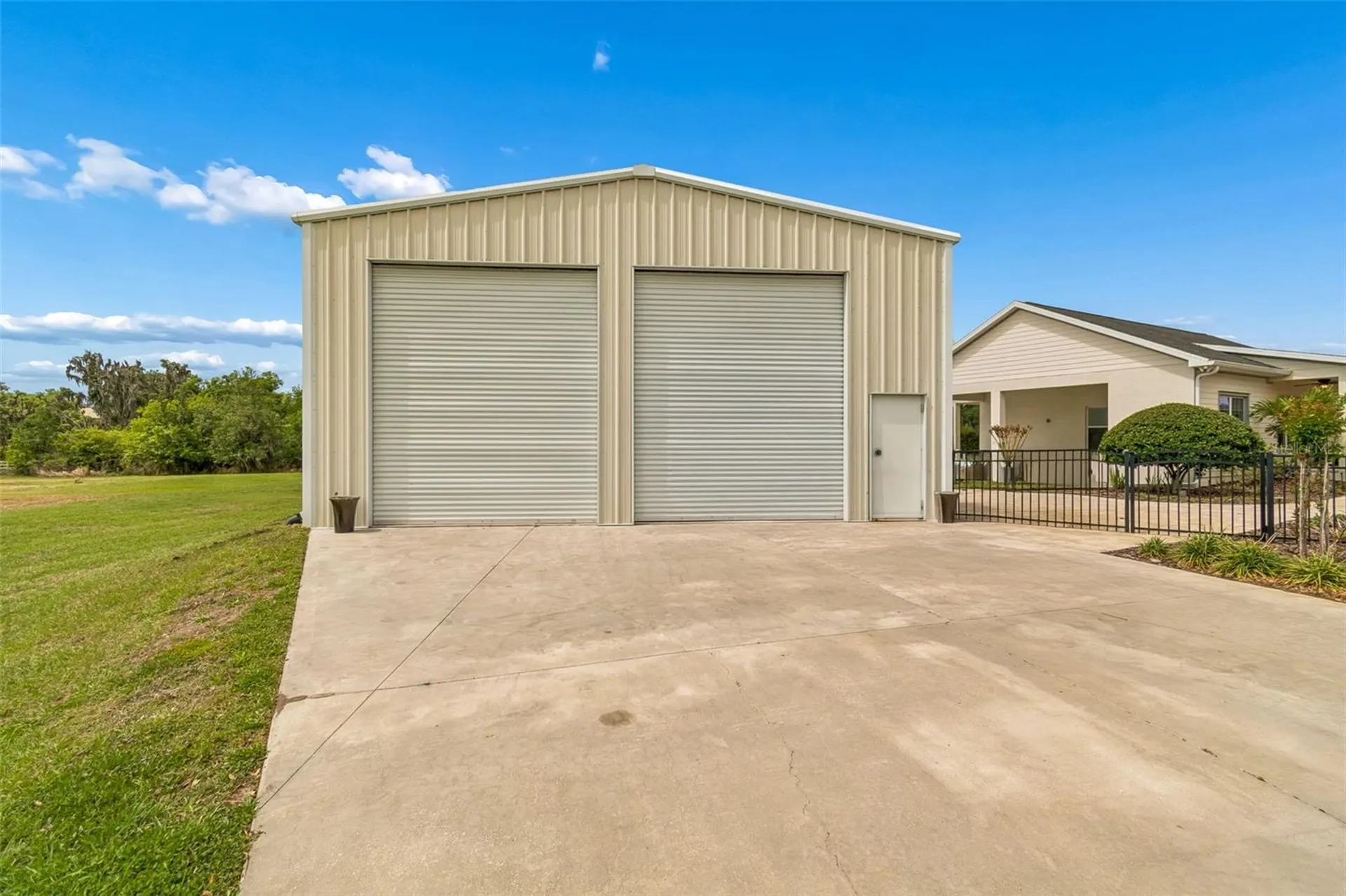 8603 Alafia Hills Lithia FL 33547