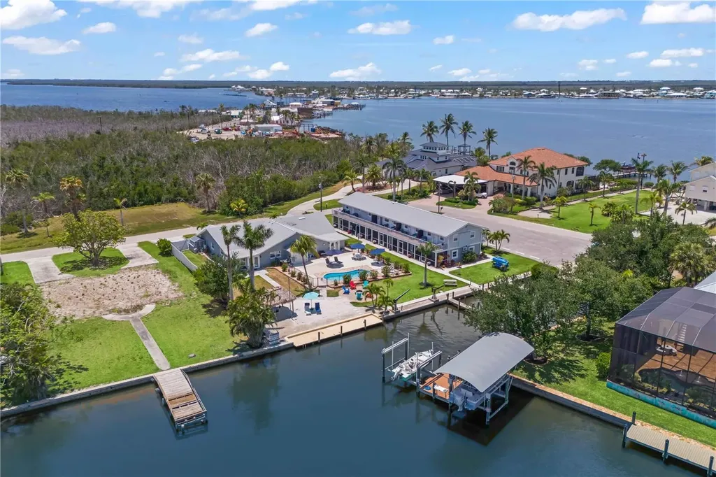 12200 Shoreview Drive Cape Coral FL 33993