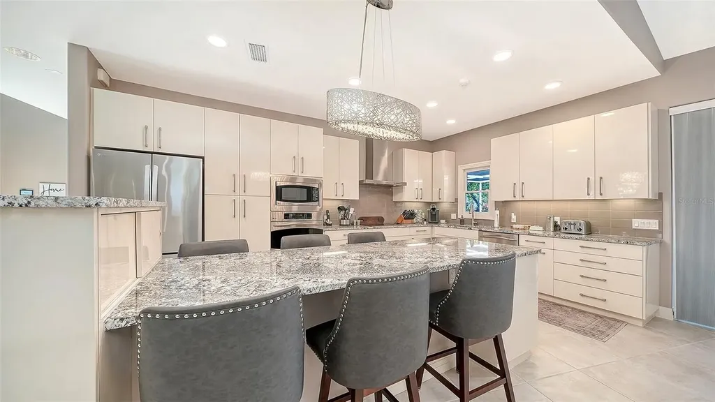 3610 Bayou Circle Longboat Key FL 34228