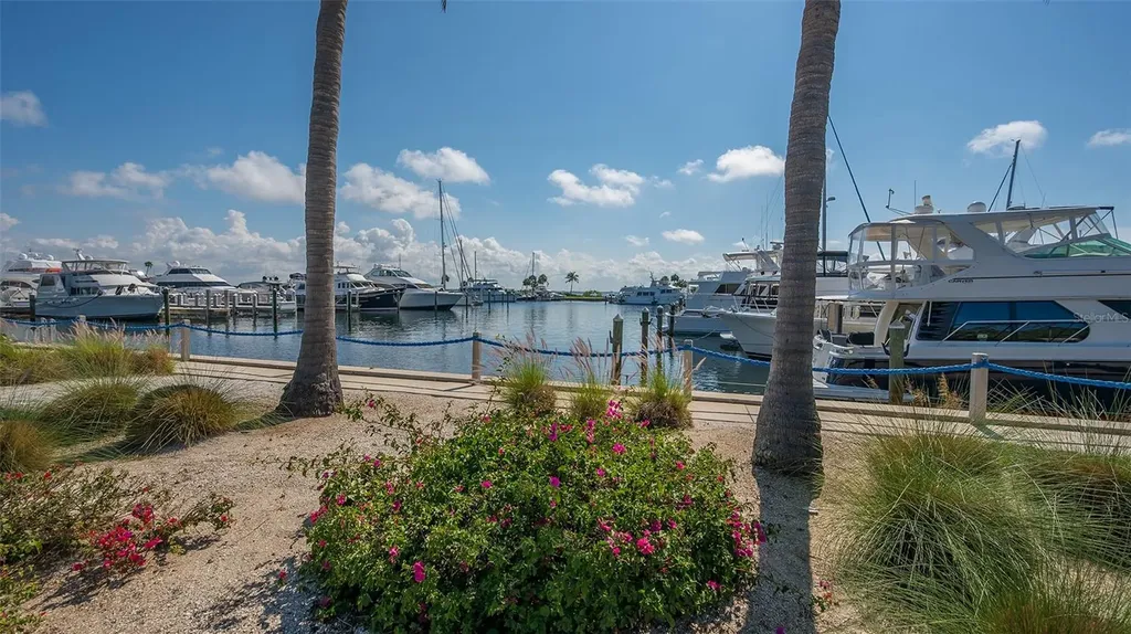 3610 Bayou Circle Longboat Key FL 34228