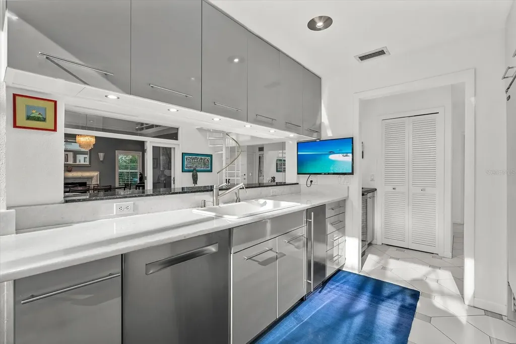 4891 Peregrine Point E Sarasota FL 34231