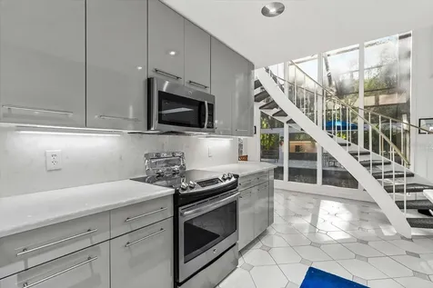 4891 Peregrine Point E Sarasota FL 34231