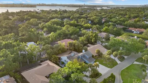 4891 Peregrine Point E Sarasota FL 34231
