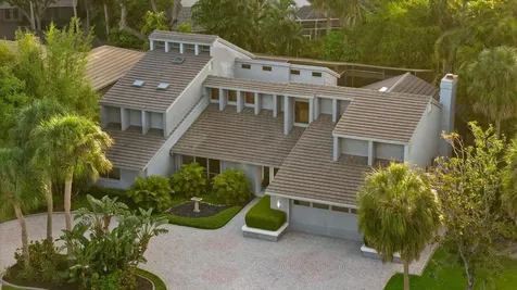 4891 Peregrine Point E Sarasota FL 34231