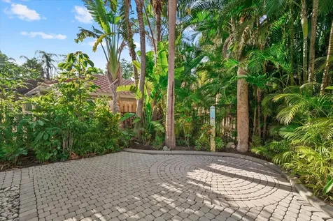 4891 Peregrine Point E Sarasota FL 34231