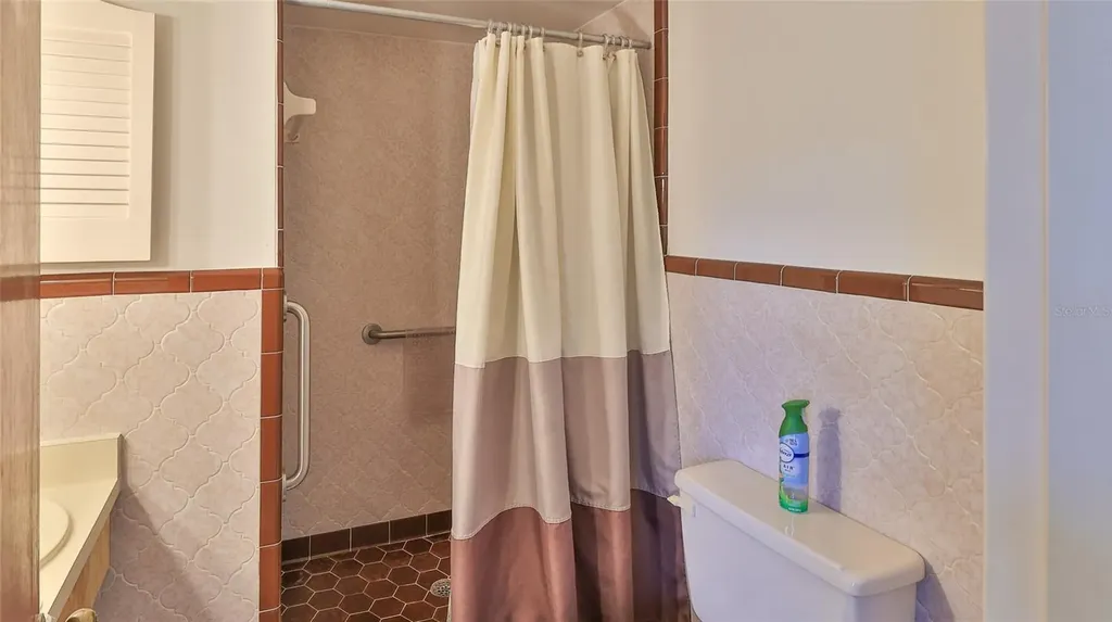 2823 Royal Palm Drive Edgewater FL 32141