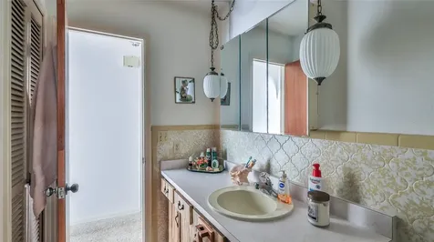 2823 Royal Palm Drive Edgewater FL 32141