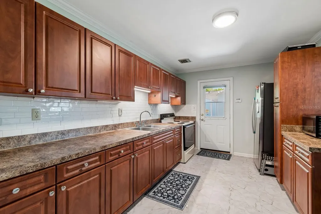 4519 S Cooper Place Tampa FL 33611