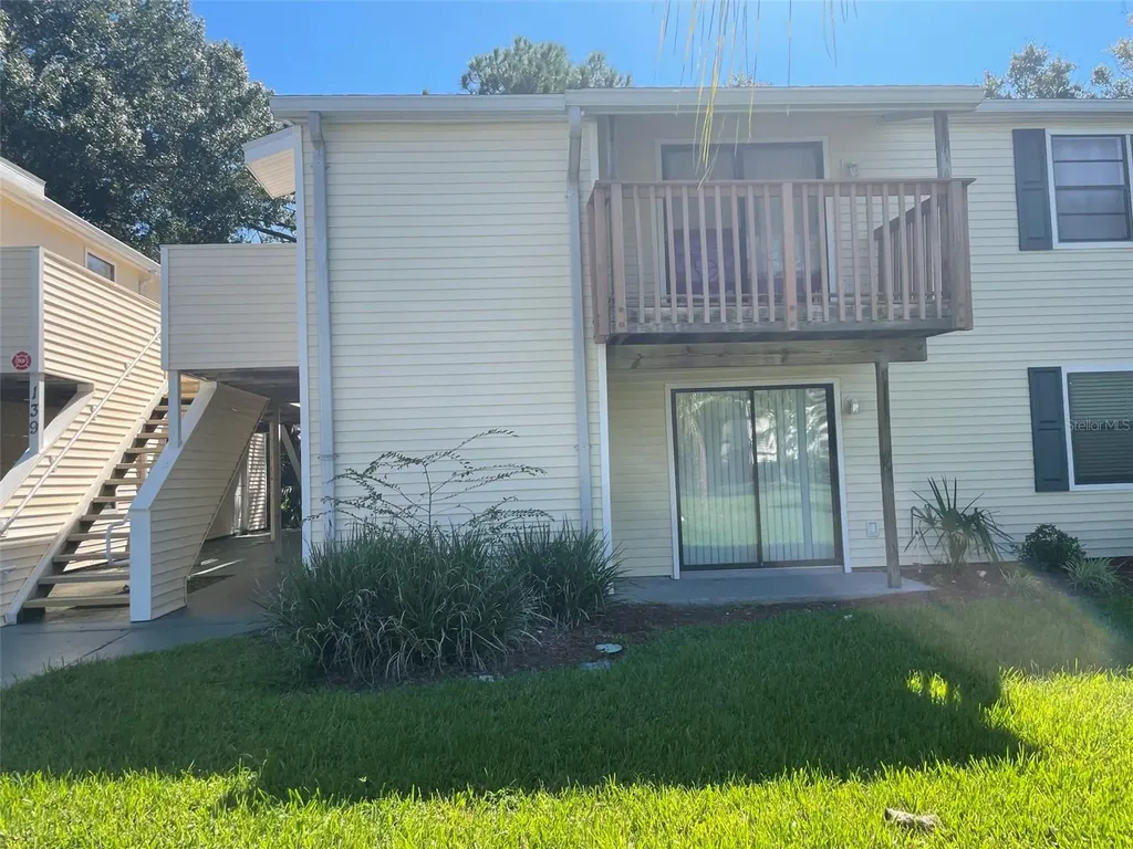 139 Hunter Lake Drive Oldsmar FL 34677