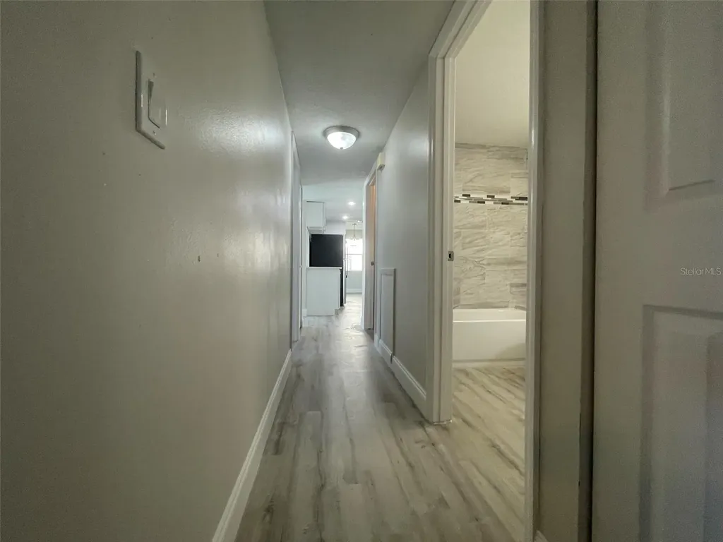139 Hunter Lake Drive Oldsmar FL 34677