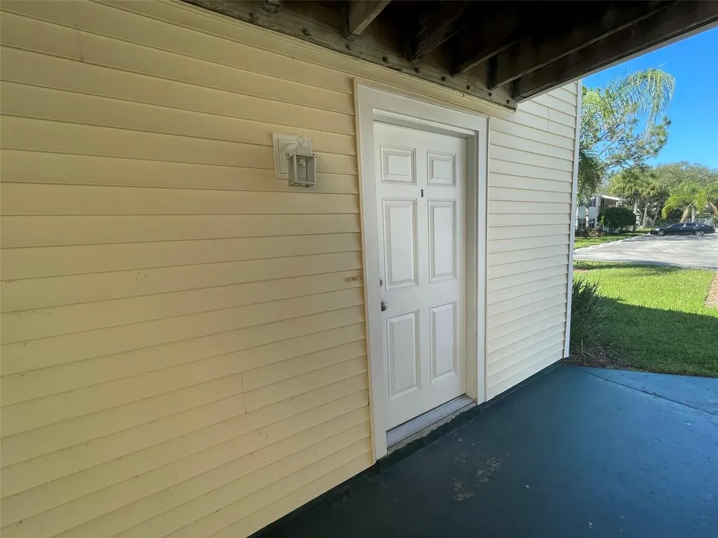 139 Hunter Lake Drive Oldsmar FL 34677