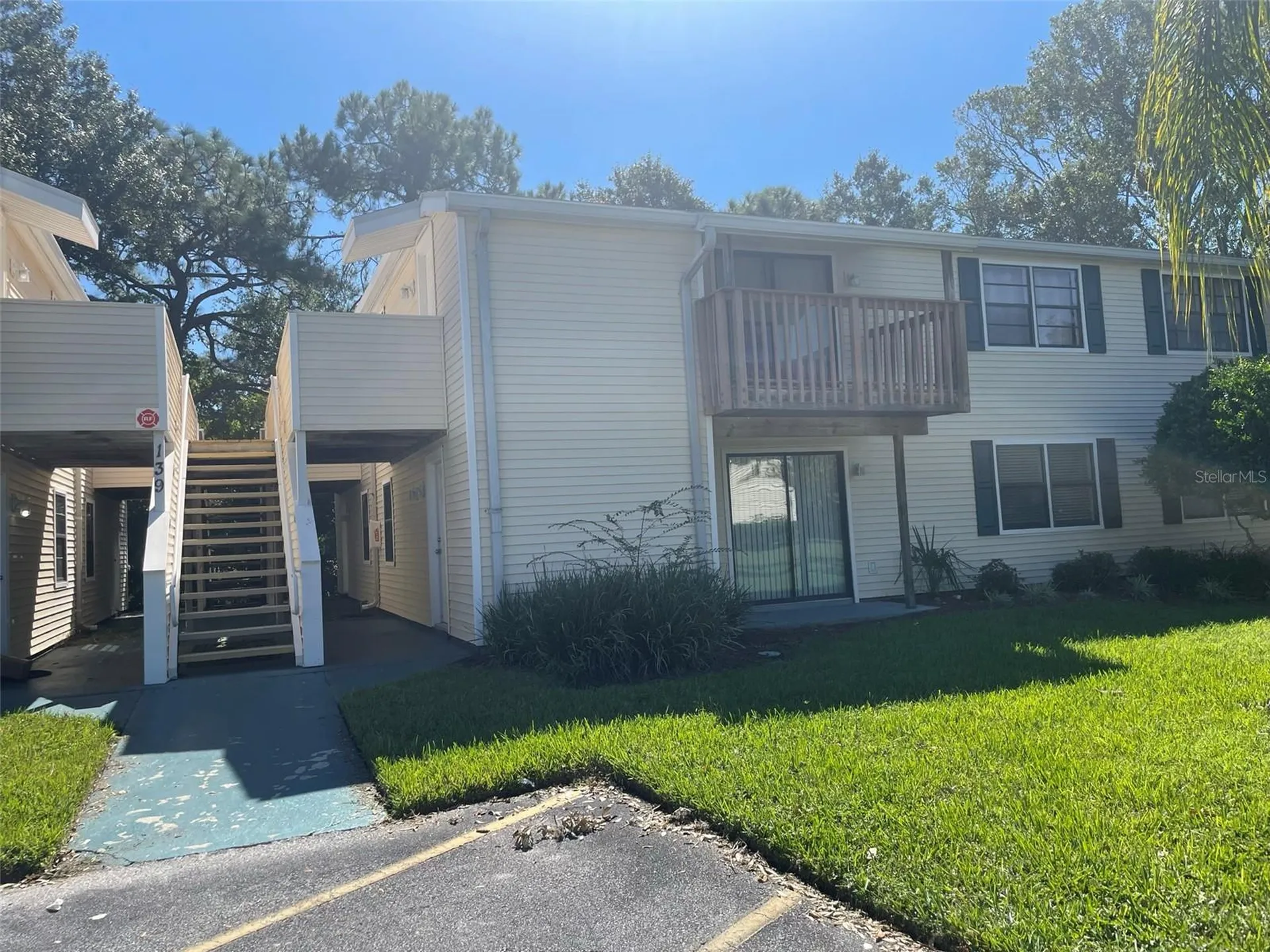 139 Hunter Lake Drive Oldsmar FL 34677