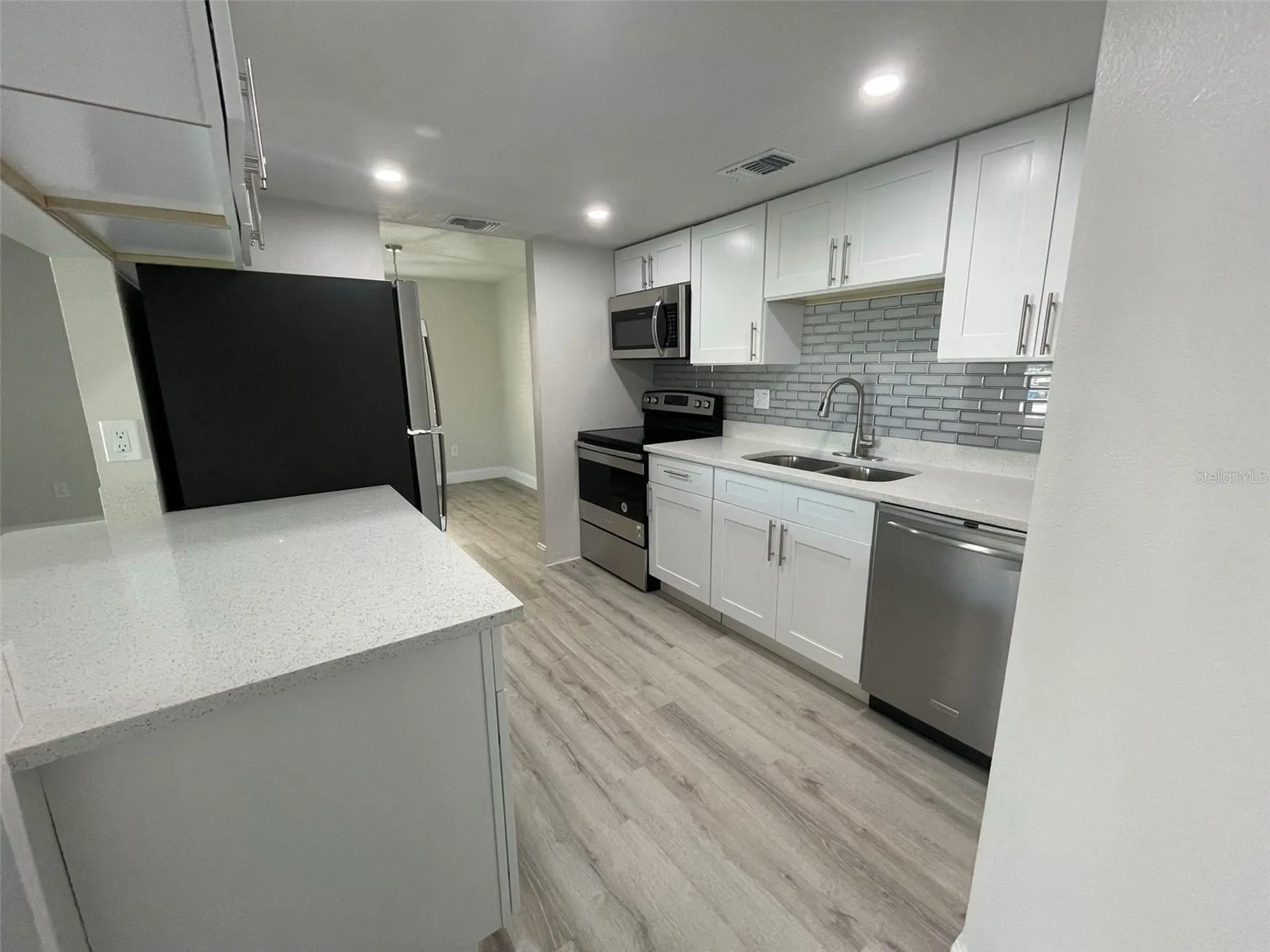139 Hunter Lake Drive Oldsmar FL 34677