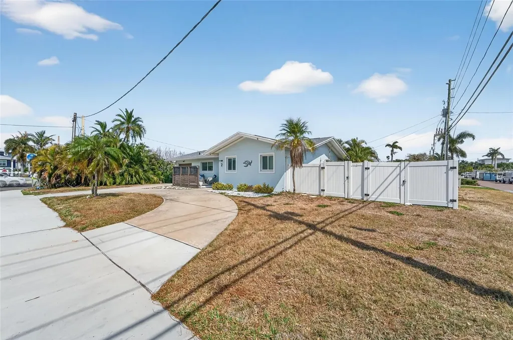 2 79th Street S St Petersburg FL 33707