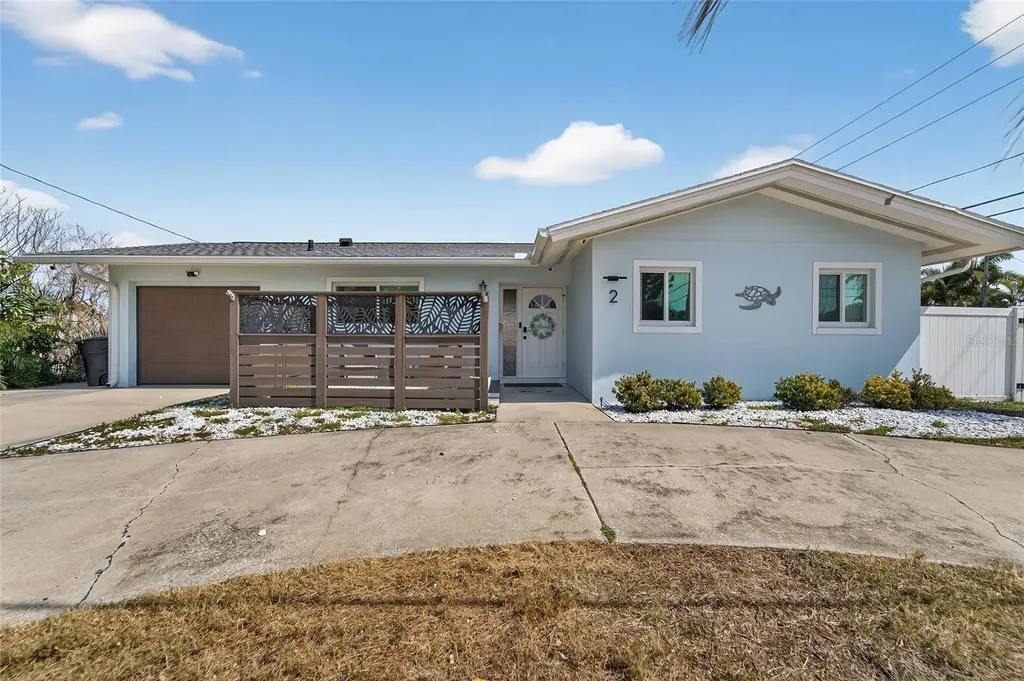 2 79th Street S St Petersburg FL 33707