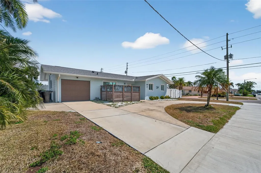 2 79th Street S St Petersburg FL 33707