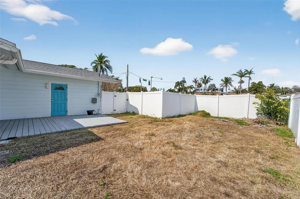 2 79th Street S St Petersburg FL 33707