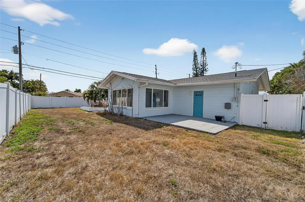 2 79th Street S St Petersburg FL 33707