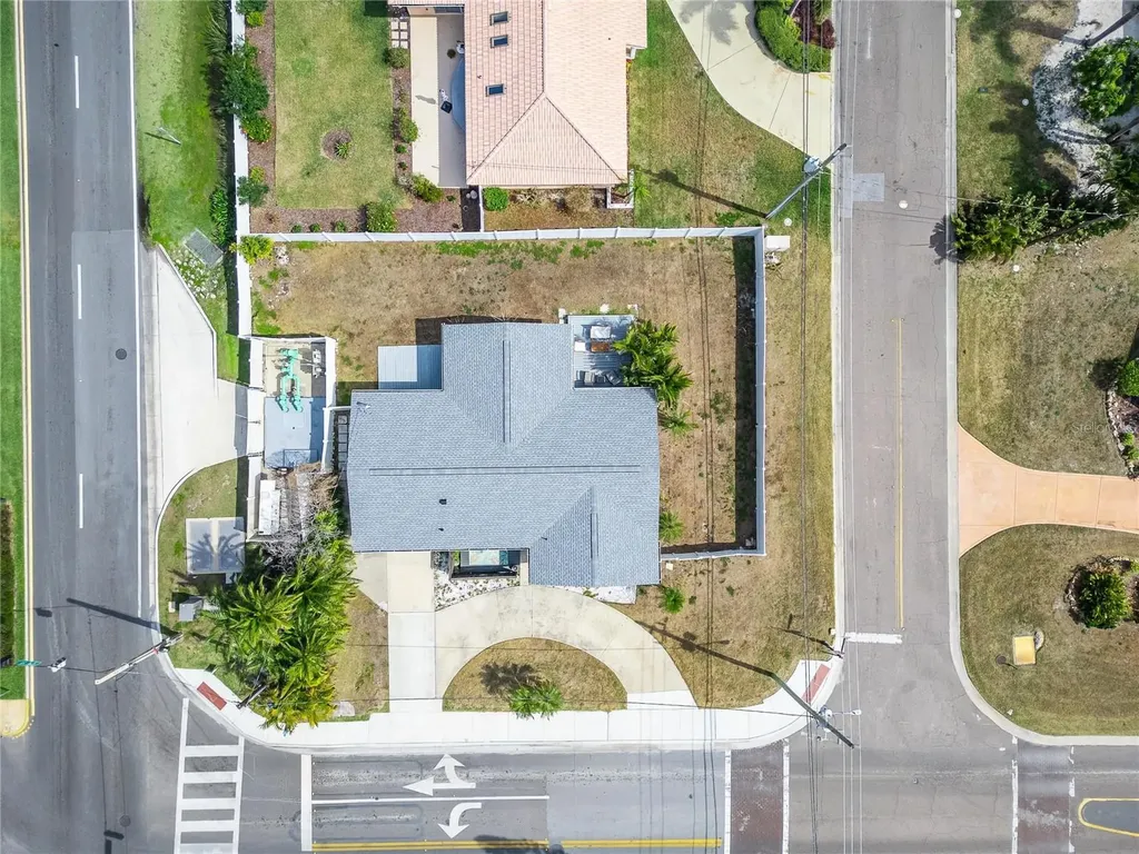 2 79th Street S St Petersburg FL 33707