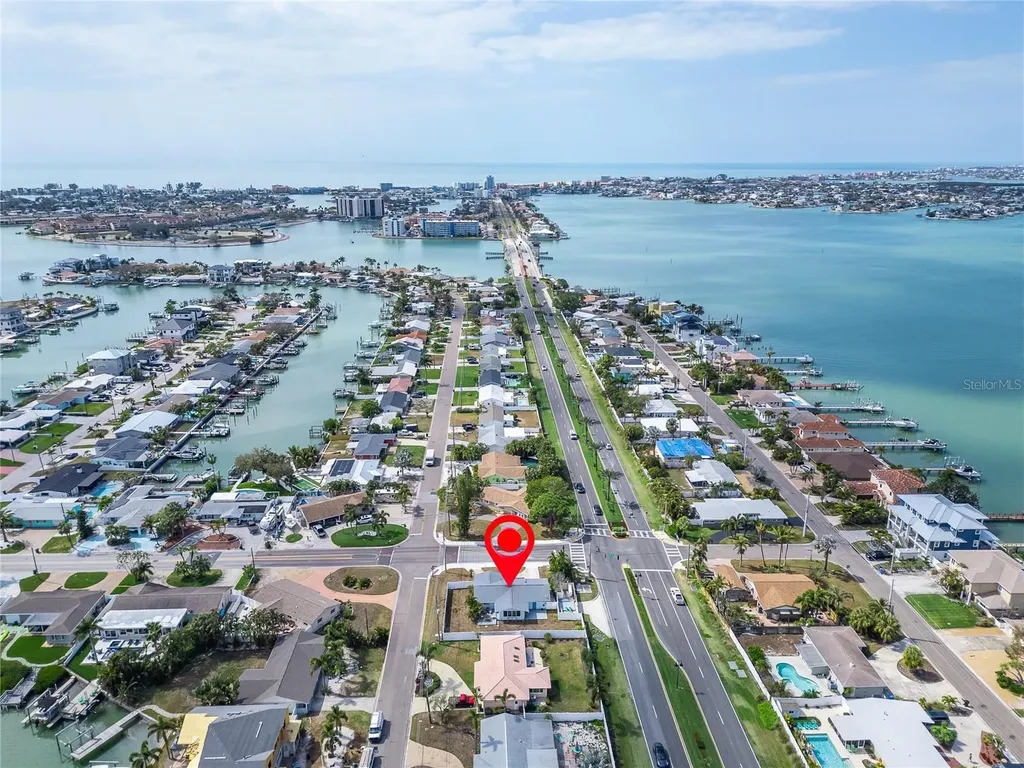 2 79th Street S St Petersburg FL 33707