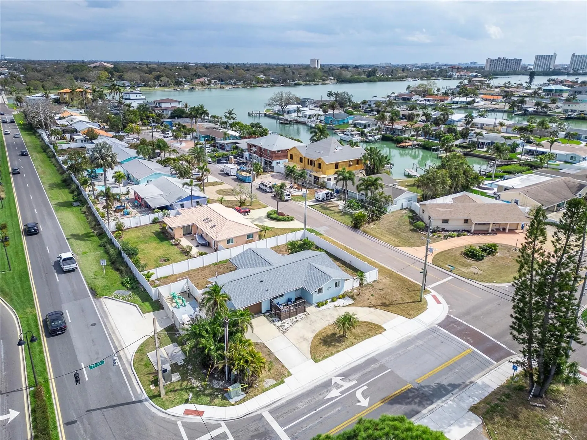 2 79th Street S St Petersburg FL 33707
