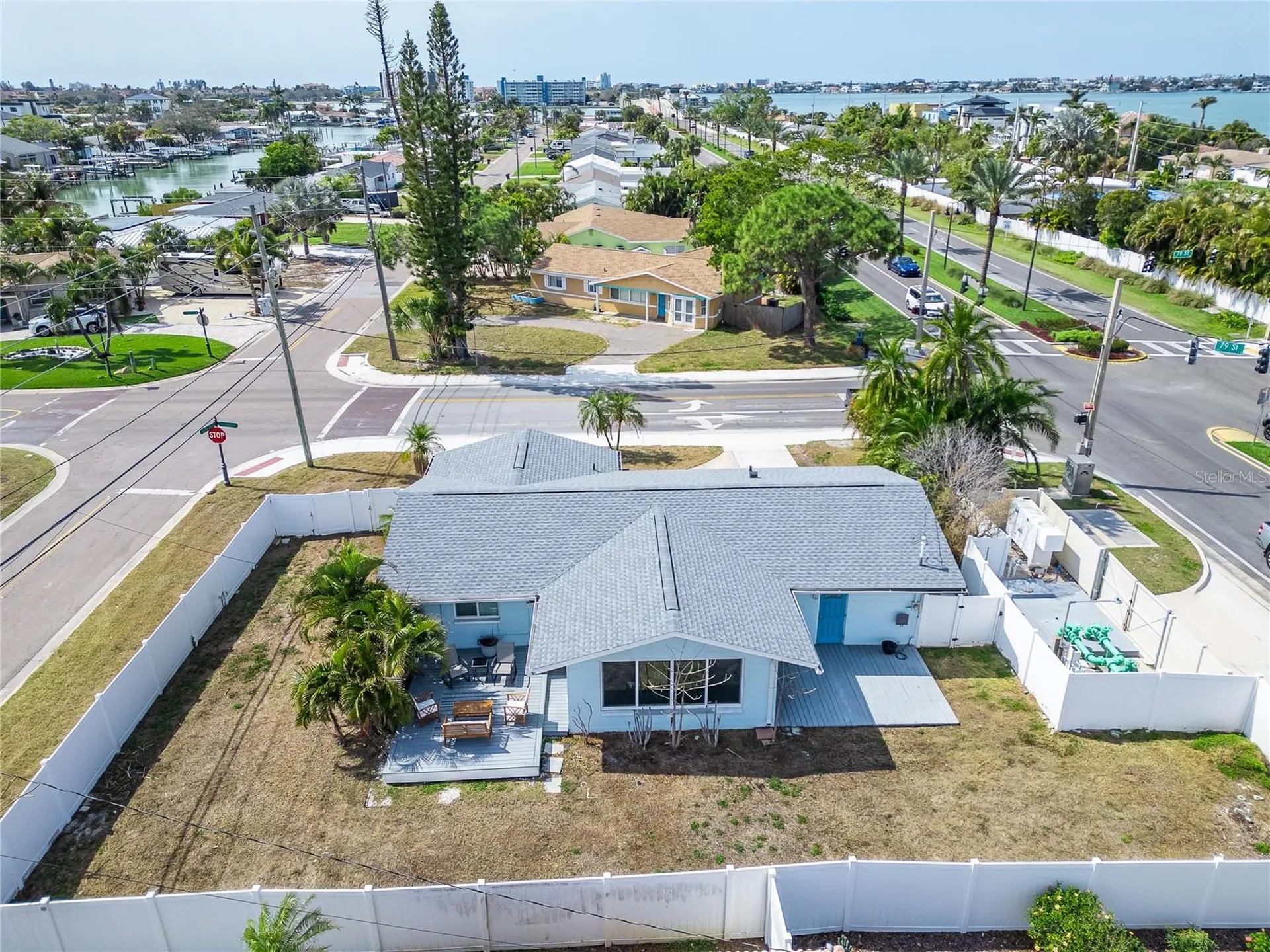2 79th Street S St Petersburg FL 33707