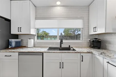 2 79th Street S St Petersburg FL 33707