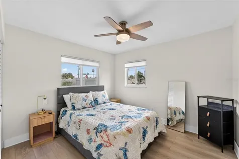 2 79th Street S St Petersburg FL 33707